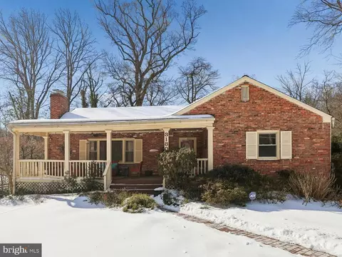 3180 Holmes Run Rd, Falls Church, VA 22042