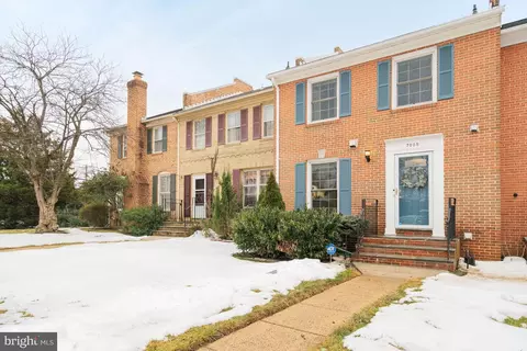 Exterior - 7005 Leestone St, Springfield, VA 22151 photo 2 of 6