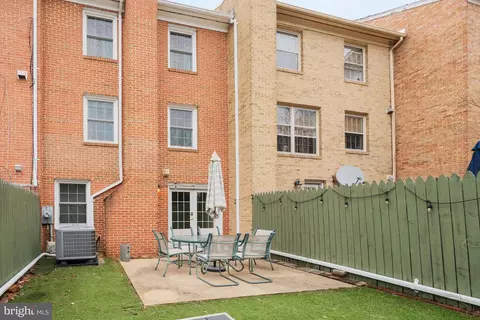 Exterior - 7005 Leestone St, Springfield, VA 22151 photo 6 of 6