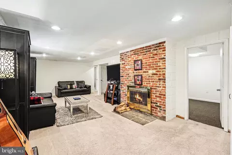 Other - 7112 Dalhouse St, Springfield, VA 22151 photo 3 of 8