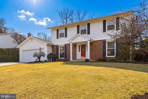 7121 Red Horse Tavern Ln, Springfield, VA 22153