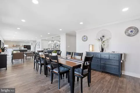 Dining - 6057 River Dr, Lorton, VA 22079 photo 2 of 4
