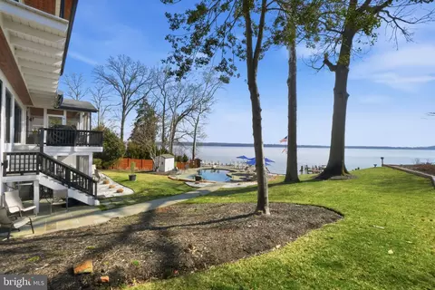 Exterior - 6057 River Dr, Lorton, VA 22079 photo 3 of 20