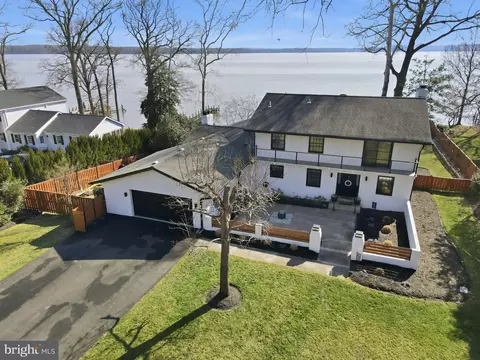 Exterior - 6057 River Dr, Lorton, VA 22079 photo 18 of 20