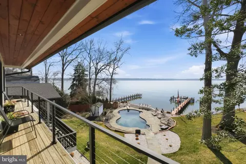 6057 River Dr, Lorton, VA 22079