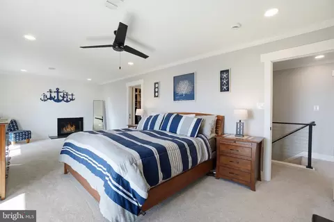 Bedroom - 6057 River Dr, Lorton, VA 22079 photo 3 of 7