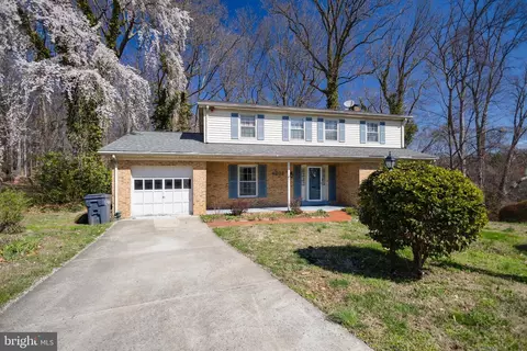 4202 Stanby Ct, Alexandria, VA 22312