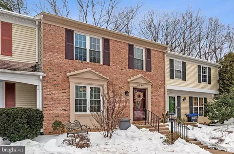 6045 Meyers Landing Ct, Burke, VA 22015