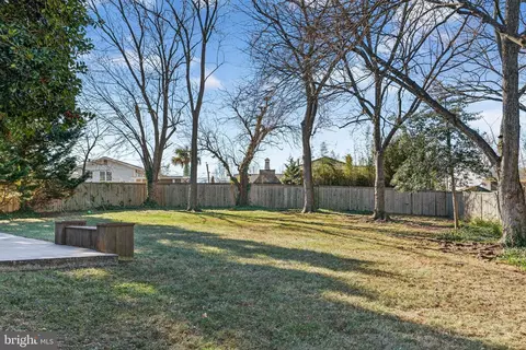 Exterior - 6424 Cabell Ct, Springfield, VA 22150 photo 6 of 6