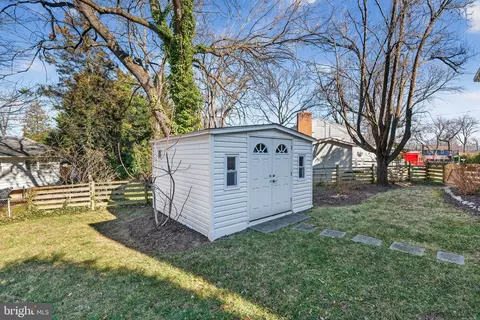 Exterior - 6424 Cabell Ct, Springfield, VA 22150 photo 5 of 6
