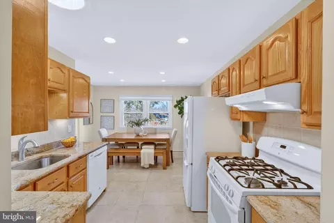 Kitchen - 6424 Cabell Ct, Springfield, VA 22150 photo 1 of 4