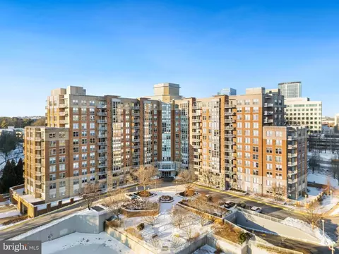 11800 Sunset Hills Rd #702, Reston, VA 20190