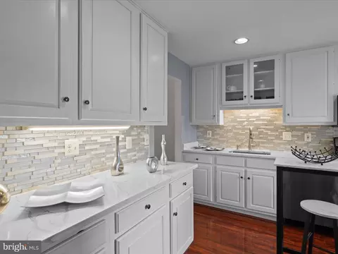 8068 Dulciana Ct, Springfield, VA 22153 photo 6