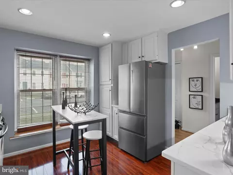 8068 Dulciana Ct, Springfield, VA 22153 photo 5