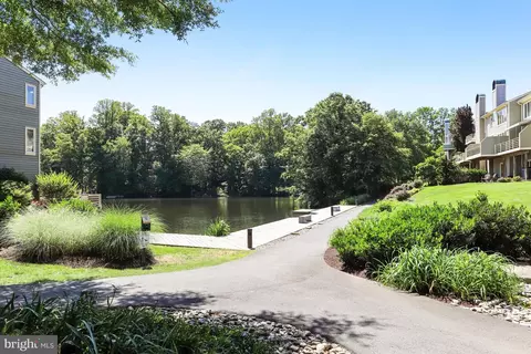 1953 Lakeport Way, Reston, VA 20191
