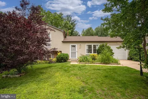 14516 Awbrey Patent Dr, Centreville, VA 20120