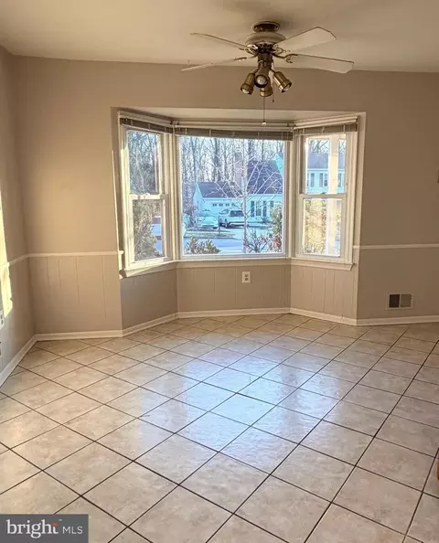 7910 Richfield Rd, Springfield, VA 22153 photo 5