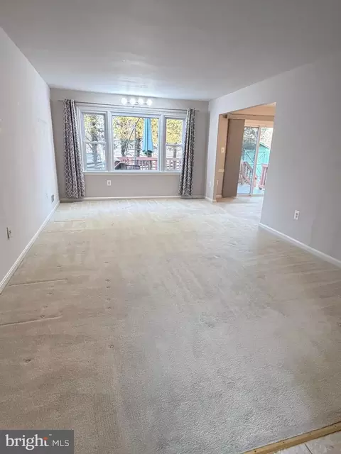 7910 Richfield Rd, Springfield, VA 22153 photo 12