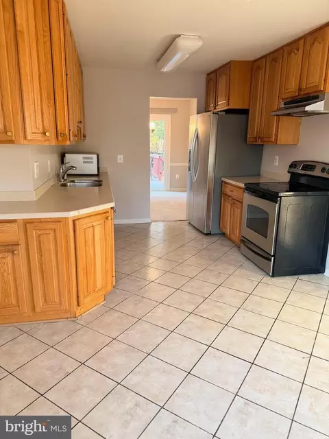 7910 Richfield Rd, Springfield, VA 22153 photo 8