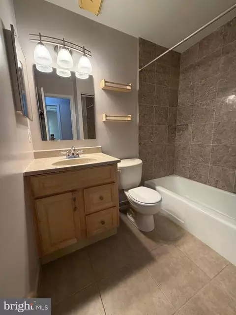 7910 Richfield Rd, Springfield, VA 22153 photo 13