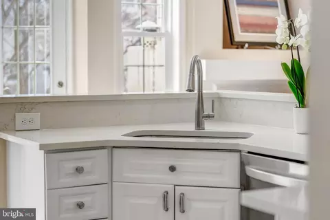 Kitchen - 1916 Logan Manor Dr, Reston, VA 20190 photo 7 of 7
