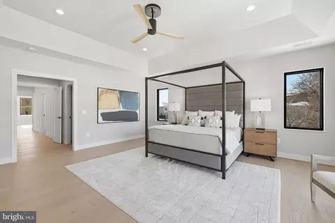 Bedroom - 6816 Dean Dr, Mclean, VA 22101 photo 7 of 9