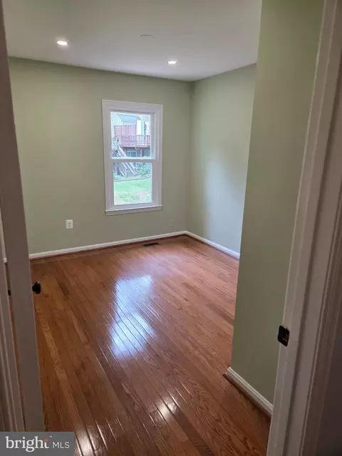 Bedroom - 7229 Olde Lantern Way, Springfield, VA 22152 photo 4 of 4