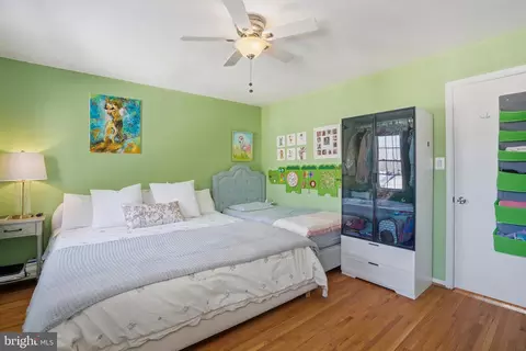 Bedroom - 7745 Tiverton Dr #7745, Springfield, VA 22152 photo 3 of 6