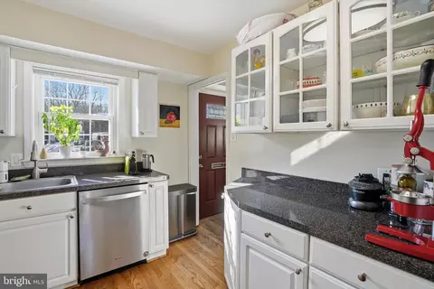 Kitchen - 7745 Tiverton Dr #7745, Springfield, VA 22152 photo 3 of 3