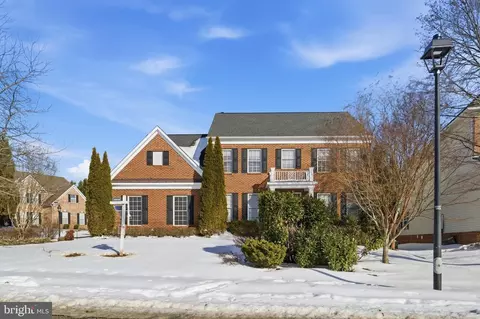 2781 Middleton Farm, Herndon, VA 20171