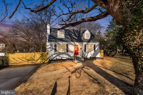 3010 Rogers Dr, Falls Church, VA 22042
