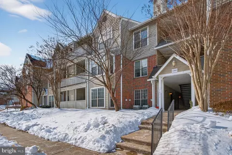 12160 Penderview Ln #1737, Fairfax, VA 22033