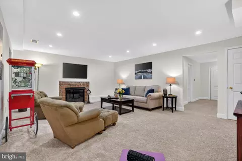 Other - 5931 Queenston St, Springfield, VA 22152 photo 11 of 17