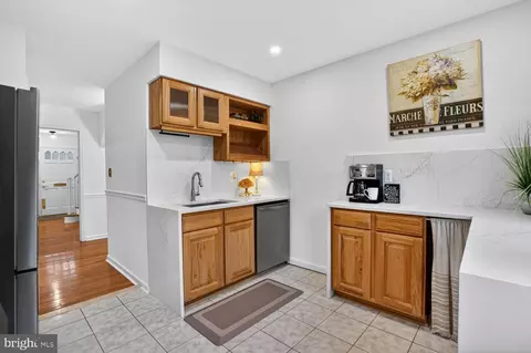 Kitchen - 5931 Queenston St, Springfield, VA 22152 photo 3 of 5
