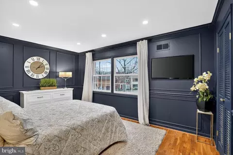 Bedroom - 5931 Queenston St, Springfield, VA 22152 photo 1 of 8