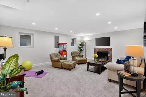 Other - 5931 Queenston St, Springfield, VA 22152 photo 10 of 17