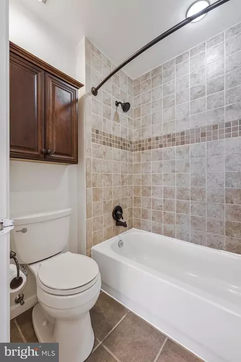 Bath - 11144 Beaver Ct #11144, Reston, VA 20191 photo 2 of 4