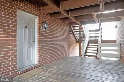 Exterior - 11144 Beaver Ct #11144, Reston, VA 20191 photo 2 of 3