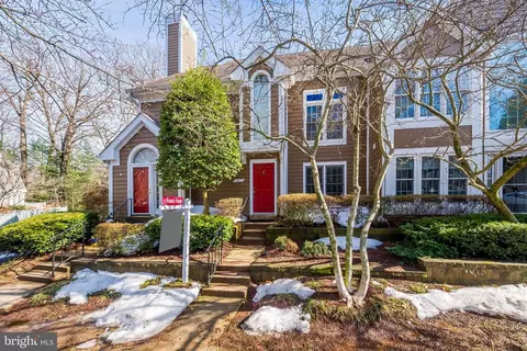 1427 Church Hill Pl, Reston, VA 20194