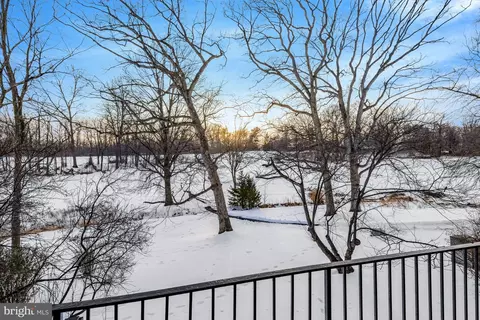 2120 Golf Course Dr, Reston, VA 20191 photo 12