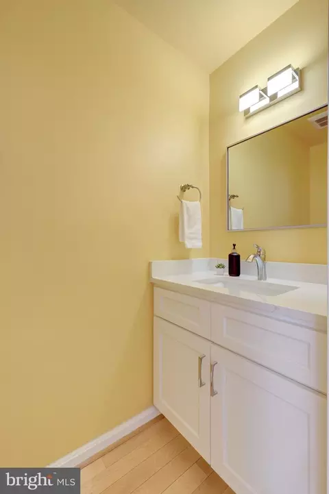 2120 Golf Course Dr, Reston, VA 20191 photo 23