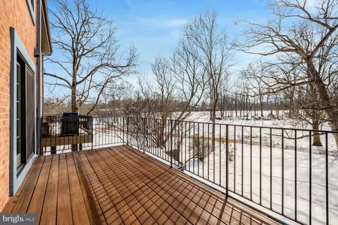2120 Golf Course Dr, Reston, VA 20191 photo 9