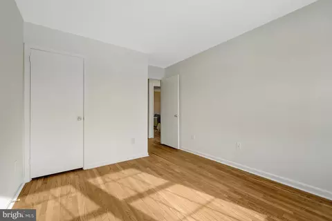 2120 Golf Course Dr, Reston, VA 20191 photo 34