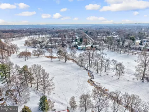 2120 Golf Course Dr, Reston, VA 20191 photo 48