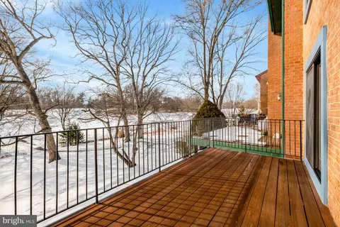 2120 Golf Course Dr, Reston, VA 20191 photo 10