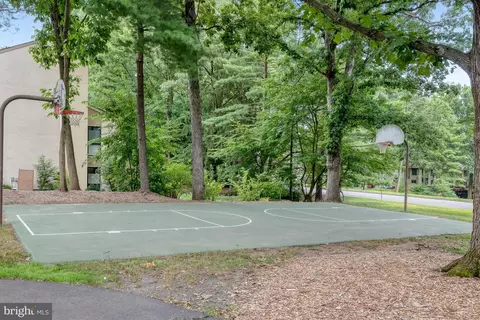 2120 Golf Course Dr, Reston, VA 20191 photo 60