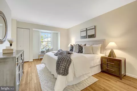 2120 Golf Course Dr, Reston, VA 20191 photo 26