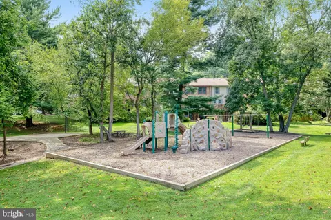 2120 Golf Course Dr, Reston, VA 20191 photo 53