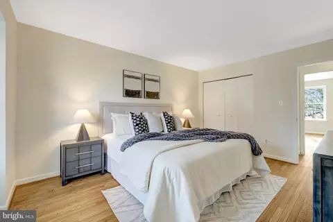 2120 Golf Course Dr, Reston, VA 20191 photo 27