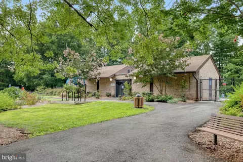 2120 Golf Course Dr, Reston, VA 20191 photo 57